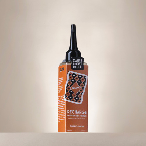 Refill for fragrance diffuser with capillary action kilim